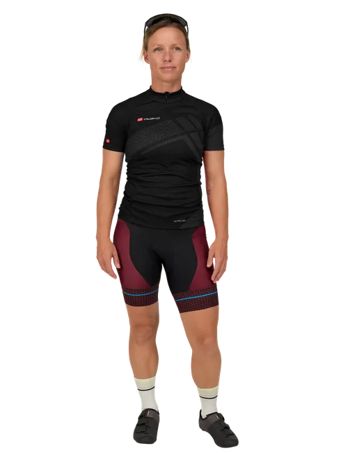  Il/La modello/a è alto/a 162 cm e indossa la taglia S3