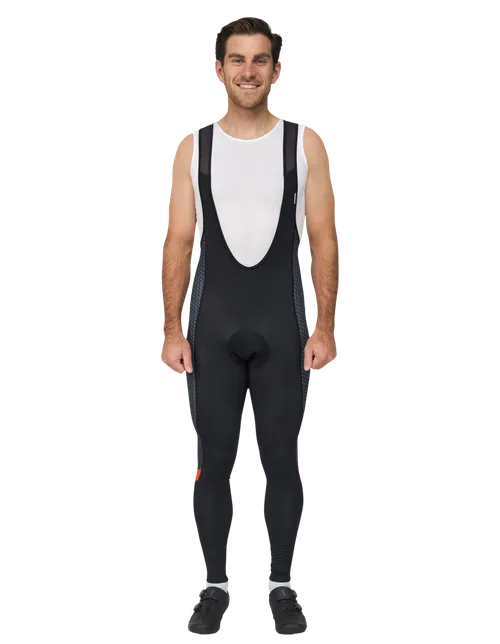  Il/La modello/a è alto/a 178 cm e indossa la taglia 4