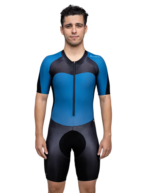  Il/La modello/a è alto/a 173 cm e indossa la taglia 6