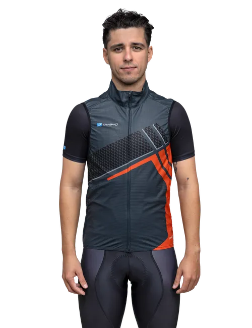  Il/La modello/a è alto/a 173 cm e indossa la taglia 5
