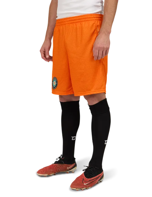  Il/La modello/a è alto/a 176 cm e indossa la taglia 4